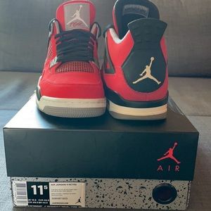 Jordan 4 Toro Bravo size 11.5